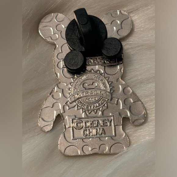 Disney Trading Pin - Picture 2 of 2